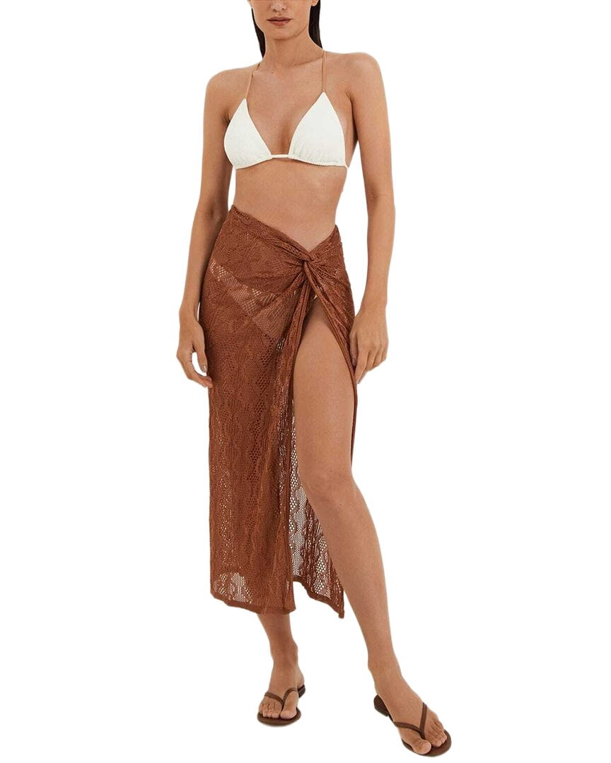 023-BROWN-