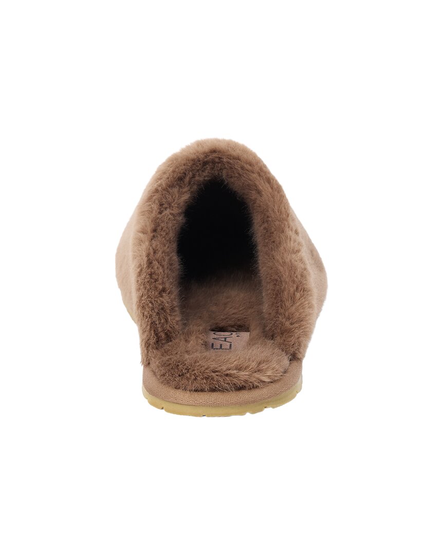 taupe-