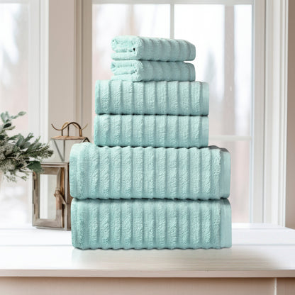 Aqua-
