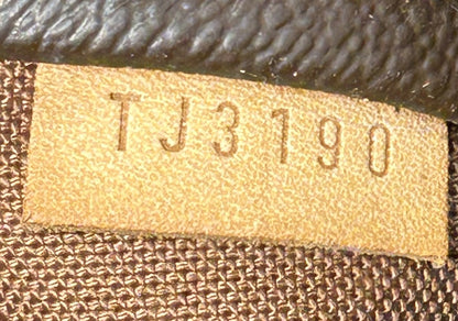 Totally Handbag Monogram Canvas MM