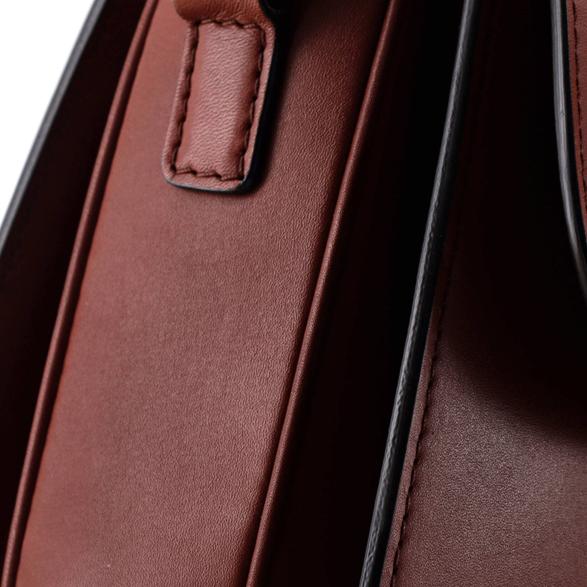Triomphe Shoulder Bag Smooth Calfskin Medium