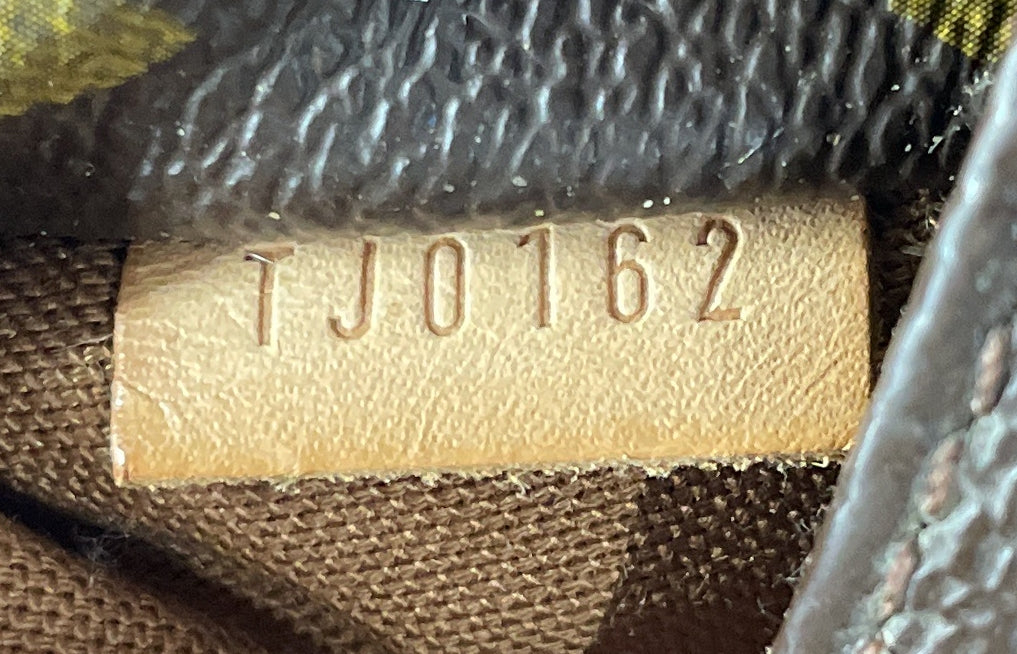 Totally Handbag Monogram Canvas MM