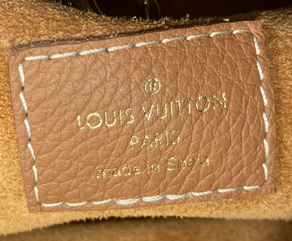 Low Key Hobo Calfskin MM
