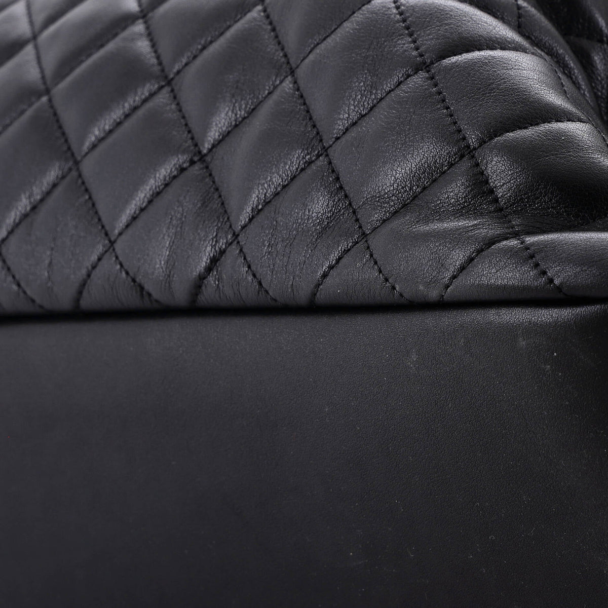 ES Giant Travel Bag Quilted Leather
