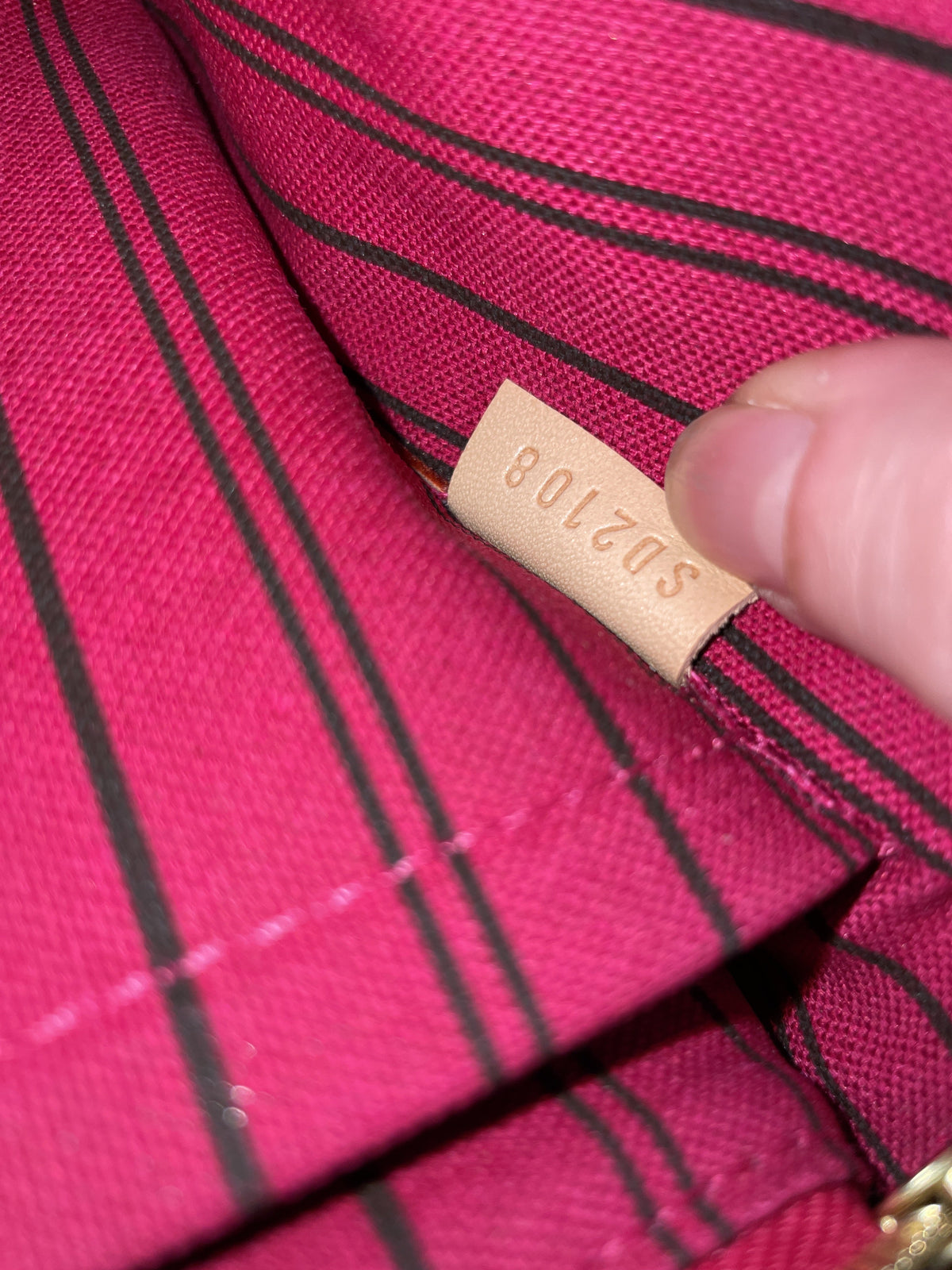 Neverfull Pochette Damier Large