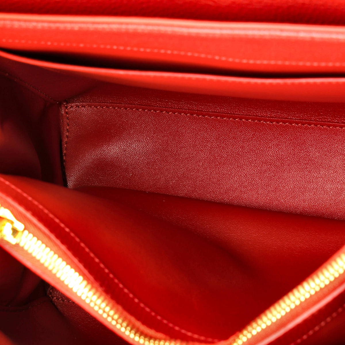 16 Top Handle Bag Grained Calfskin Medium