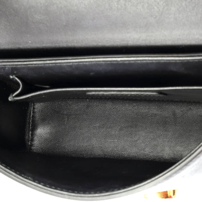 30 Montaigne Box Bag Leather