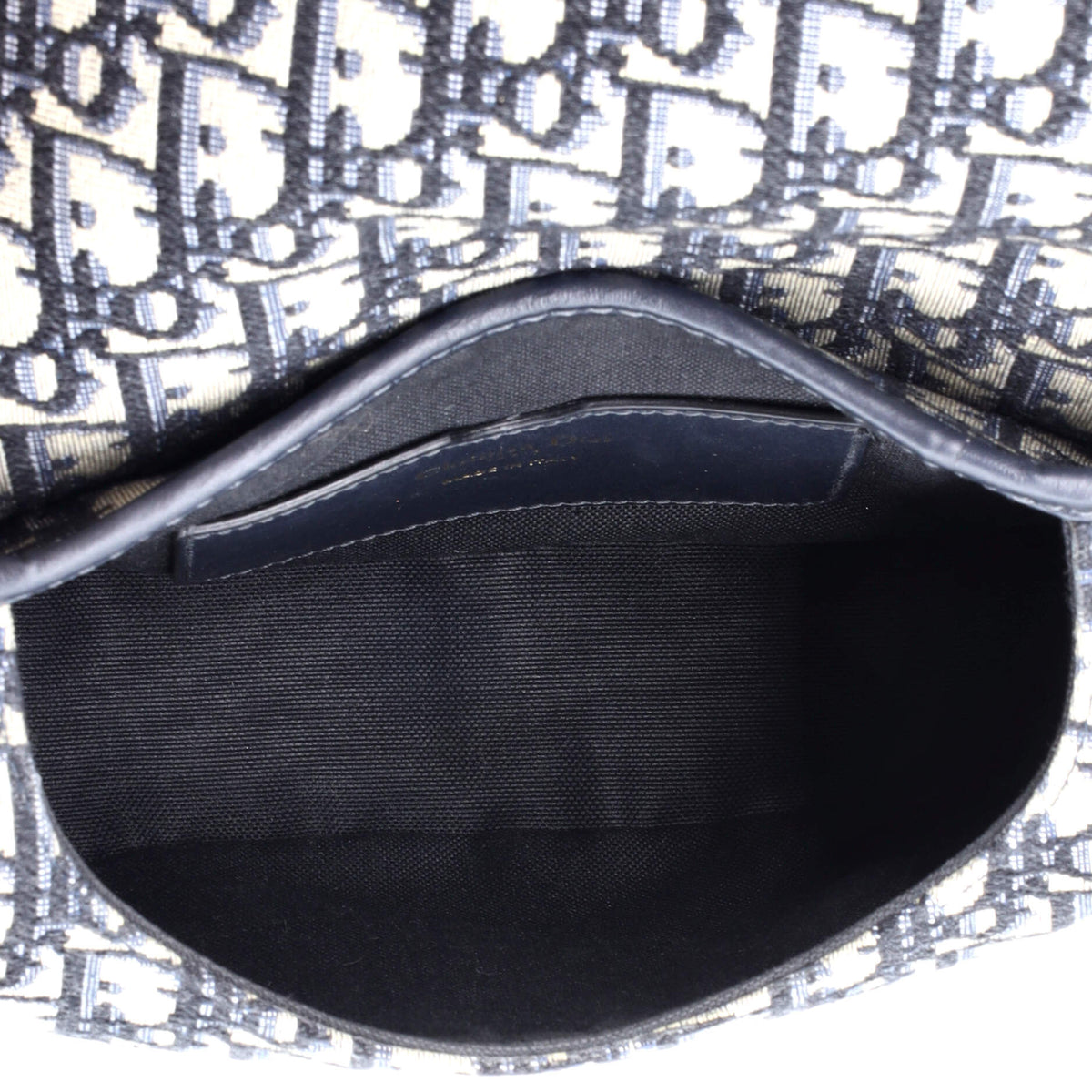 Bobby Flap Bag Oblique Canvas Medium