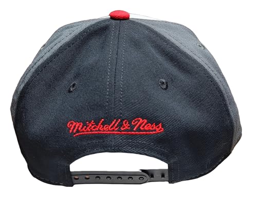 Mitchell & Ness Men's MLB Triple Play Liberty Snapback Guardians Snapback Caps
