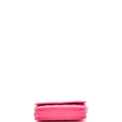 Wallet on Chain Quilted Caviar