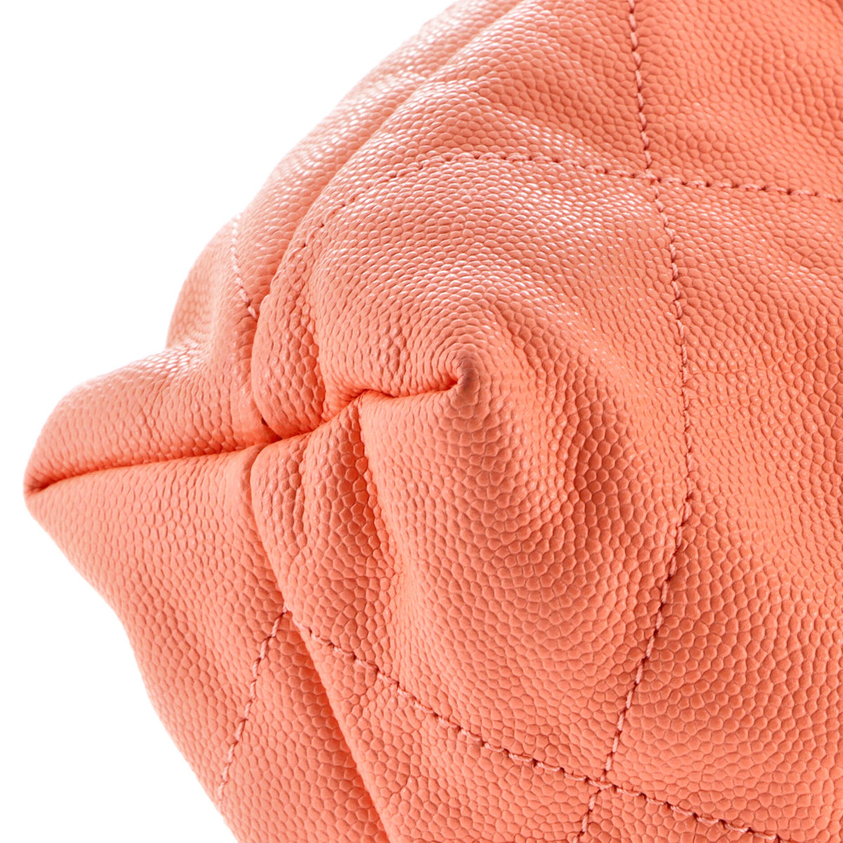 22 Chain Hobo Quilted Caviar Small