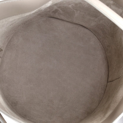 Bucket 16 Bag Leather