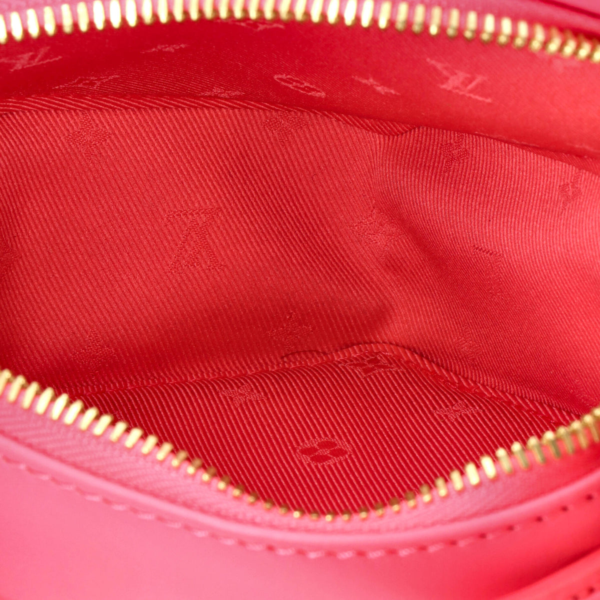 Pop My Heart Pouch Bag Bubblegram Leather
