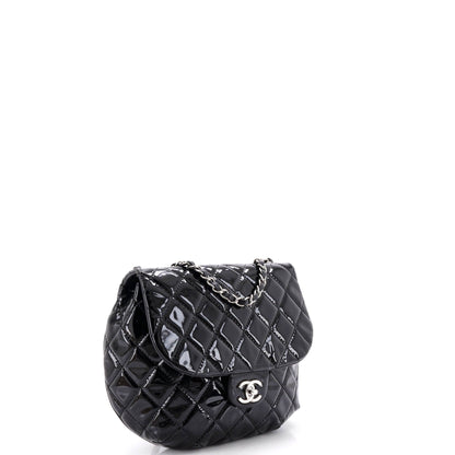 Dubai Messenger Bag Quilted Patent Medium