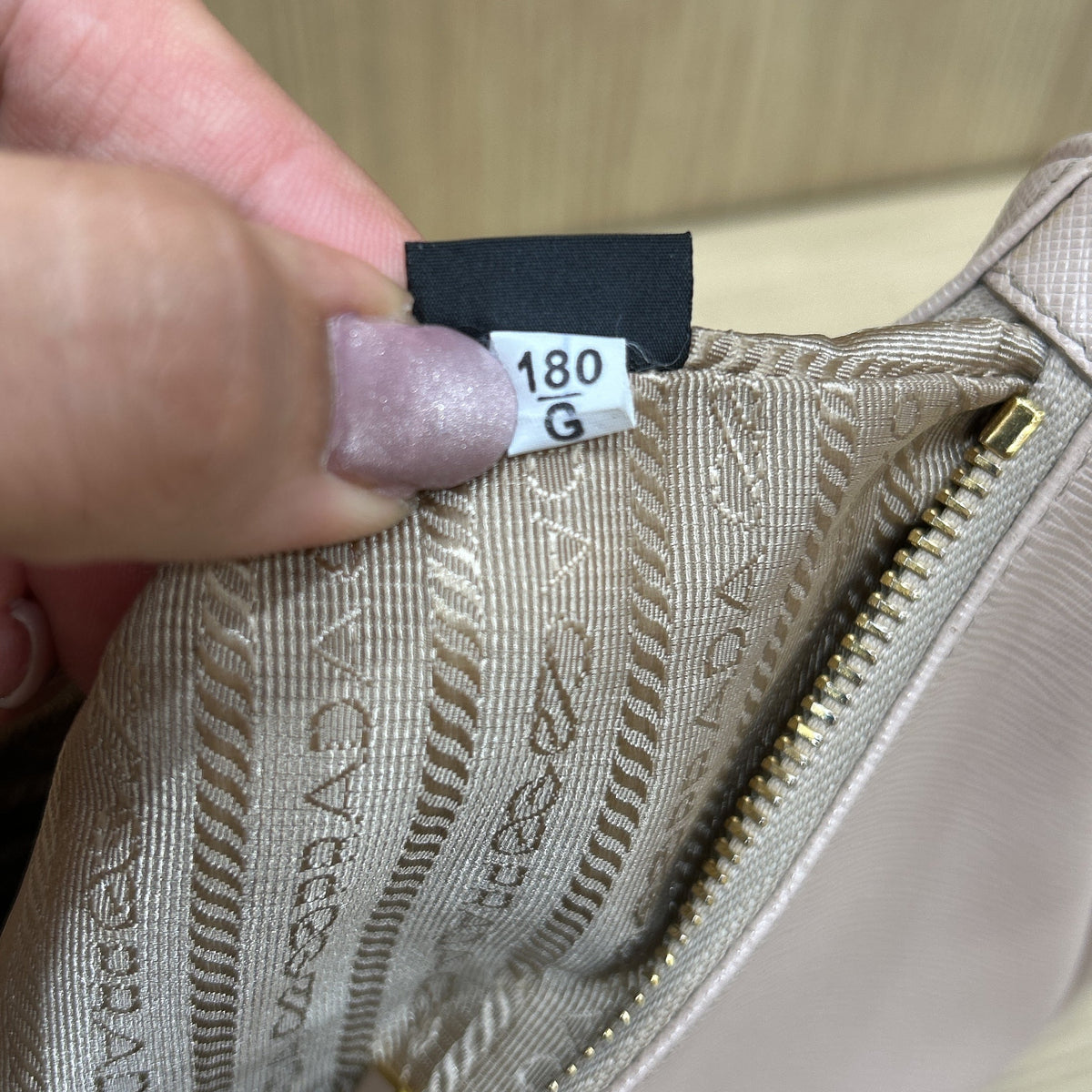 Re-Edition 2005 Shoulder Bag Saffiano Leather Small