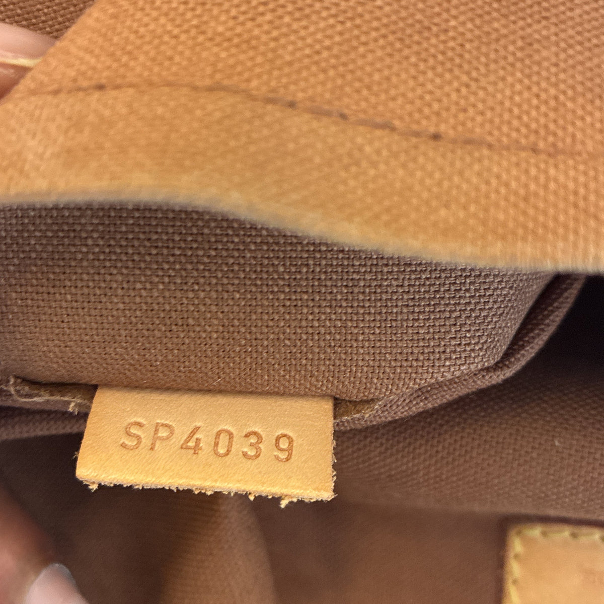 Tivoli Handbag Monogram Canvas GM