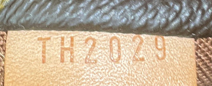 Totally Handbag Monogram Canvas MM