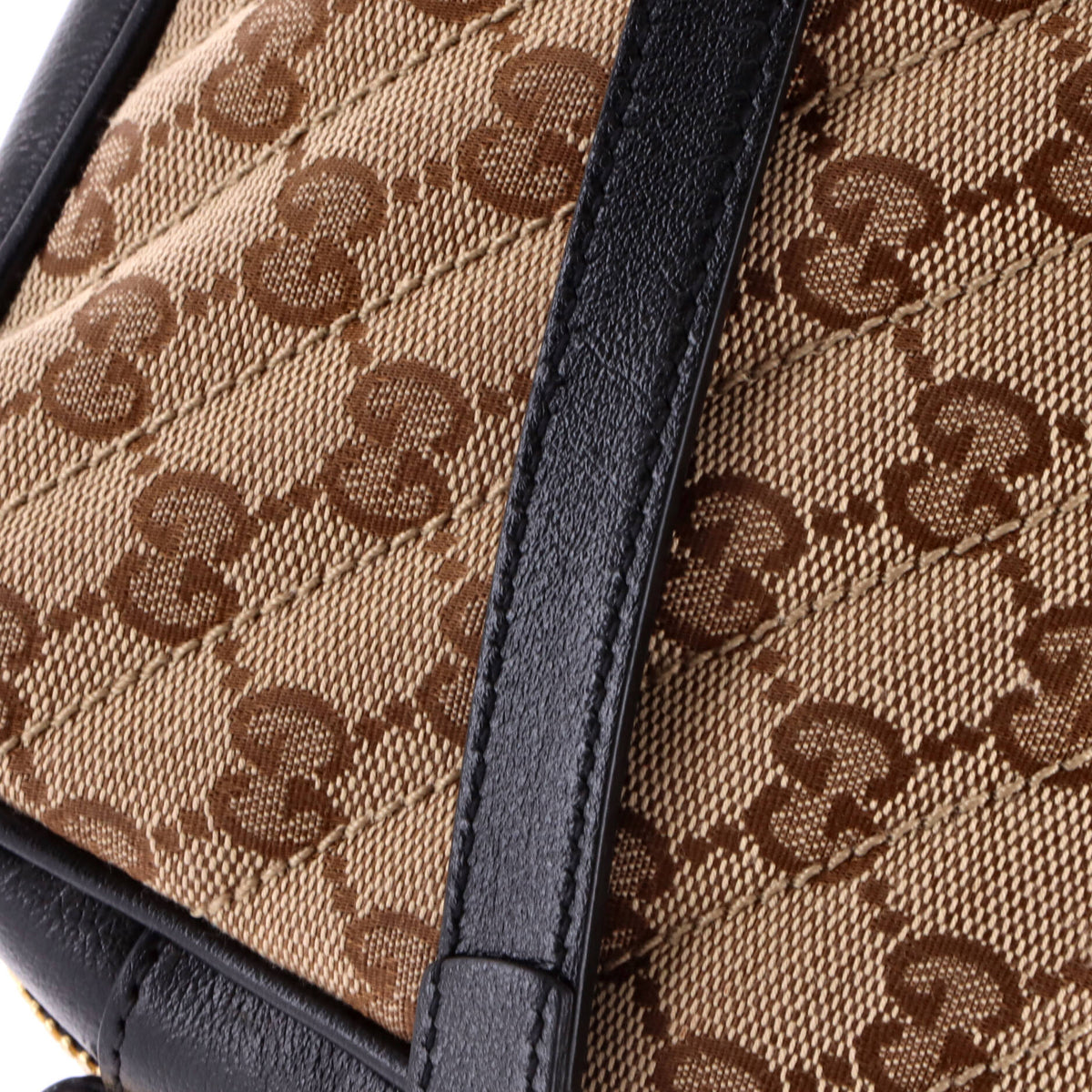 GG Marmont Shoulder Bag Diagonal Quilted GG Canvas with Leather Small