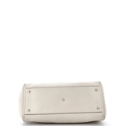 Soho Shoulder Bag Leather Medium