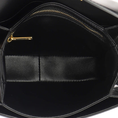 Triomphe Shoulder Bag Smooth Calfskin Teen