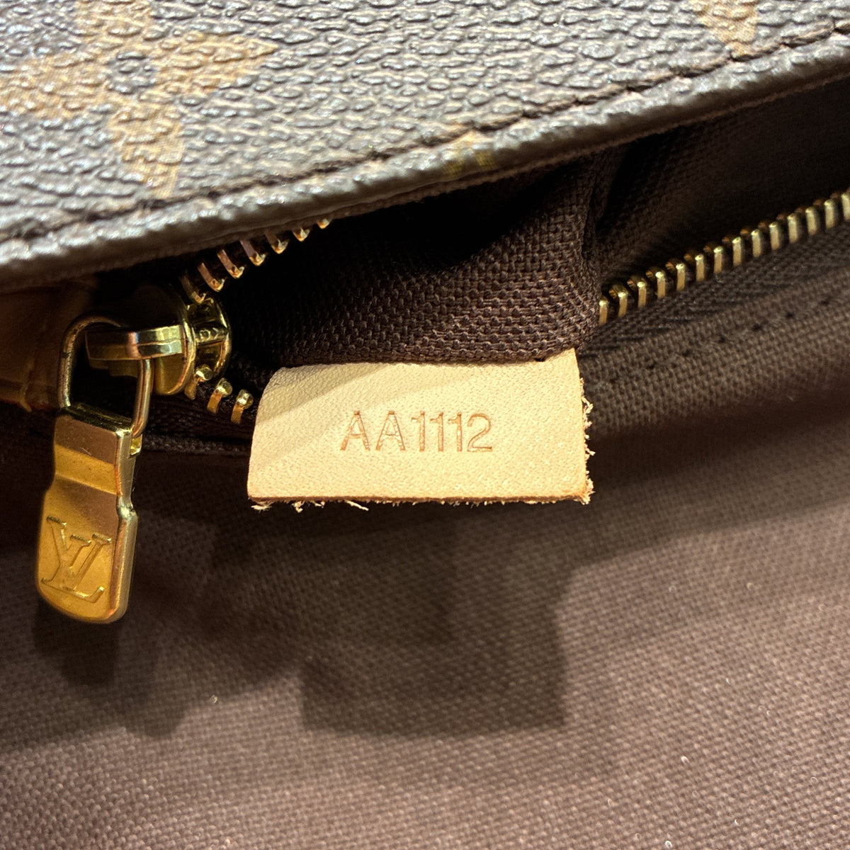 Chantilly Handbag Monogram Canvas PM