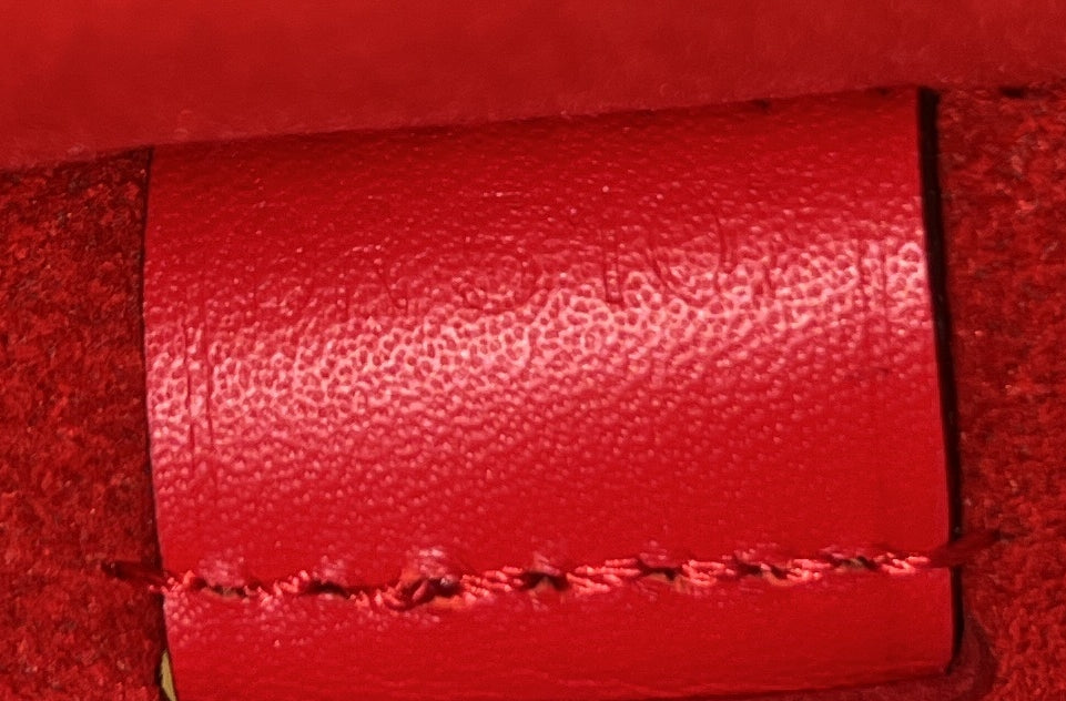 Very Tote Monogram Leather MM