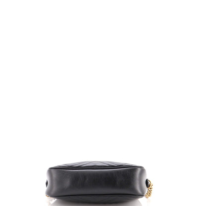 GG Marmont Shoulder Bag Matelasse Leather Small