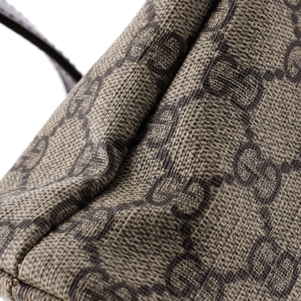 Zip Top Messenger Bag GG Coated Canvas Medium