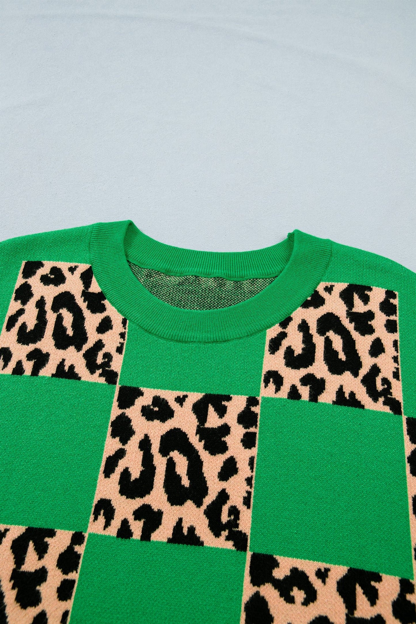 Threaded Pear Cattleya Checkered Short Sleeve Plus Sweater