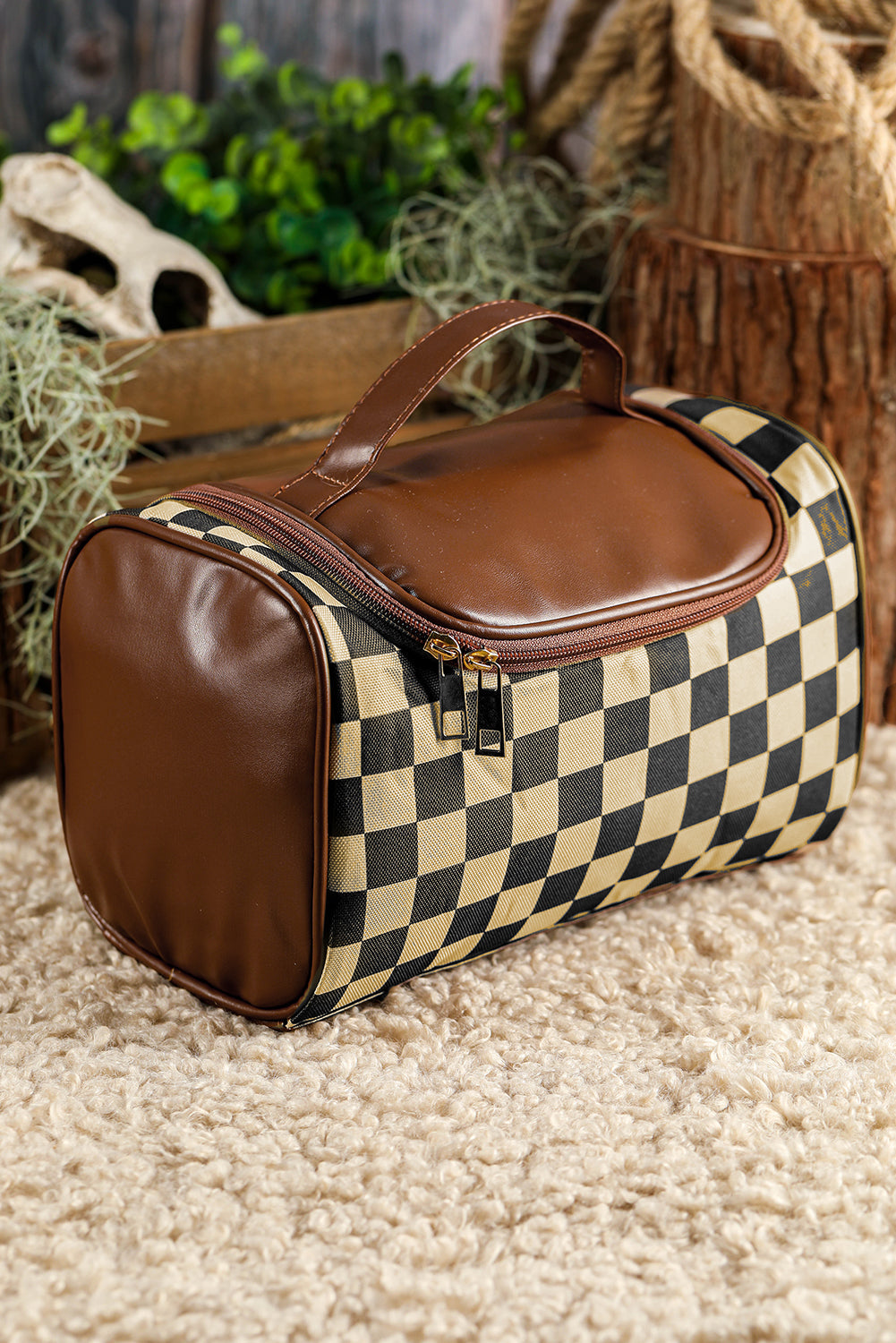 Threaded Pear Black Checkered Zipper Makeup Bag