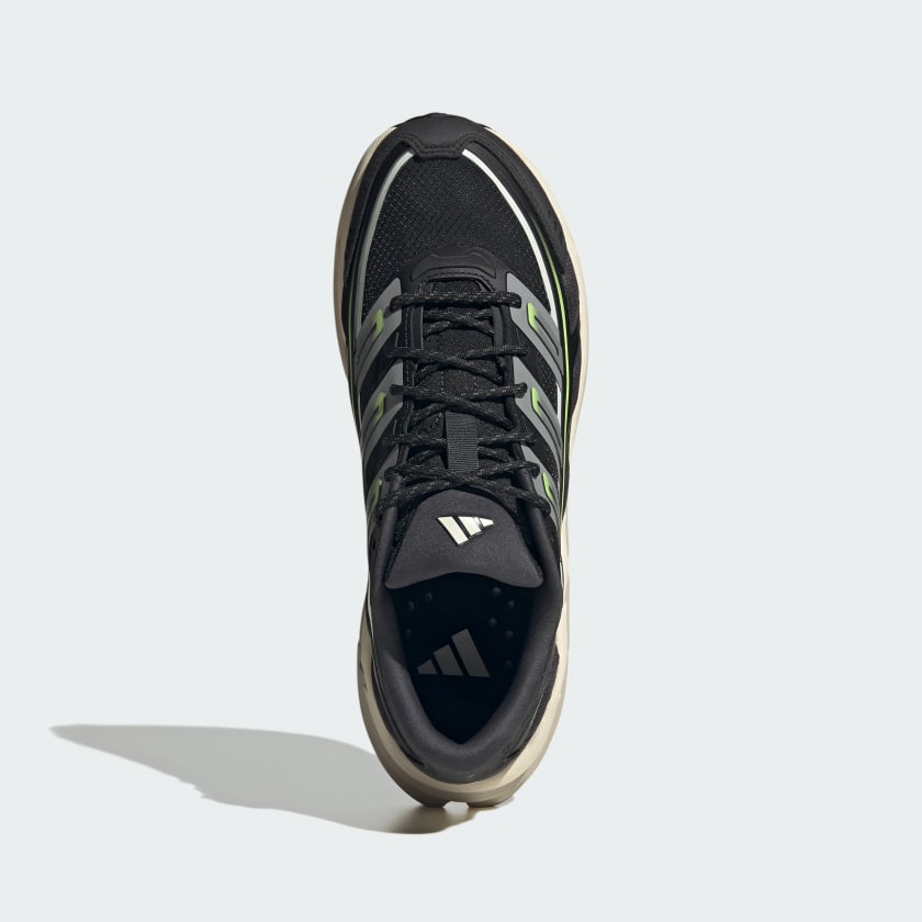 Core Black / Trace Grey Metallic / Froze-