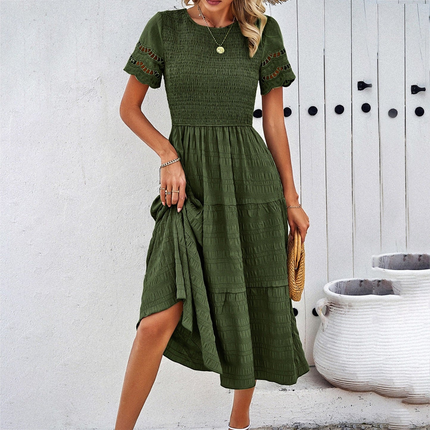 Spring and Summer Solid Color Temperament With a Pleated Hollow Dress