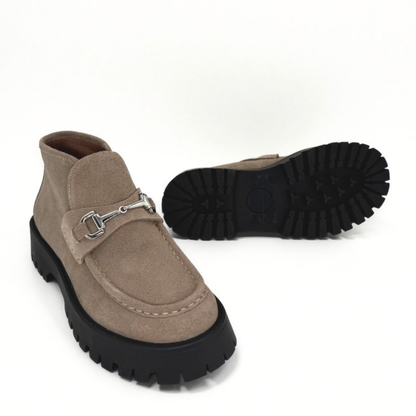 Dario Suede Horsebit Boots - Brown
