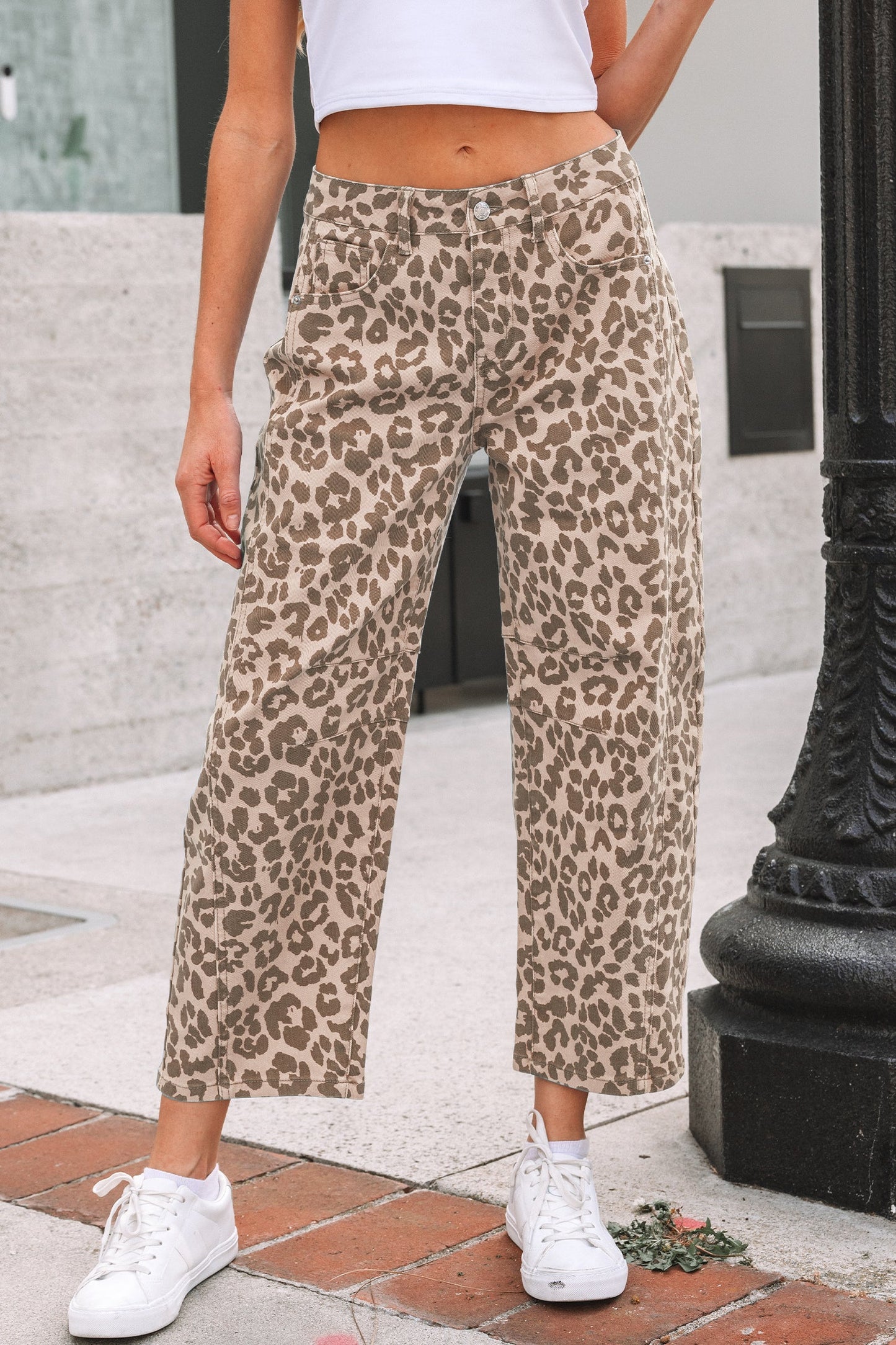 Threaded Pear Winnie Print Straight Loose Jeans