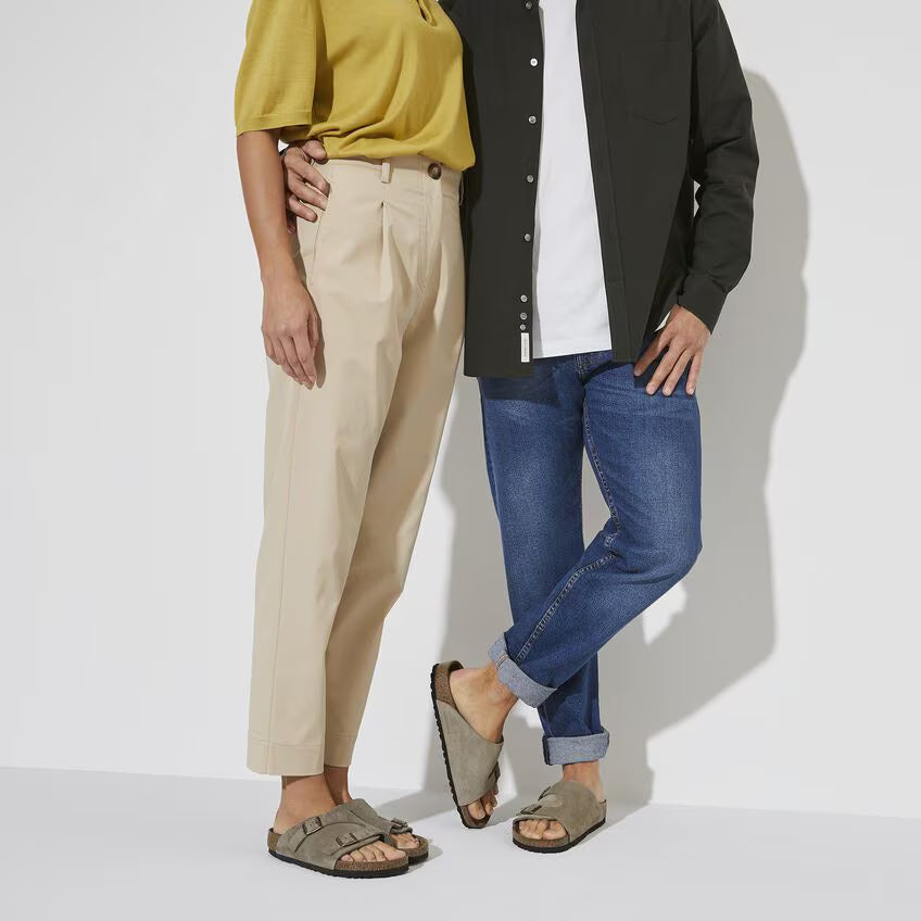 Taupe-