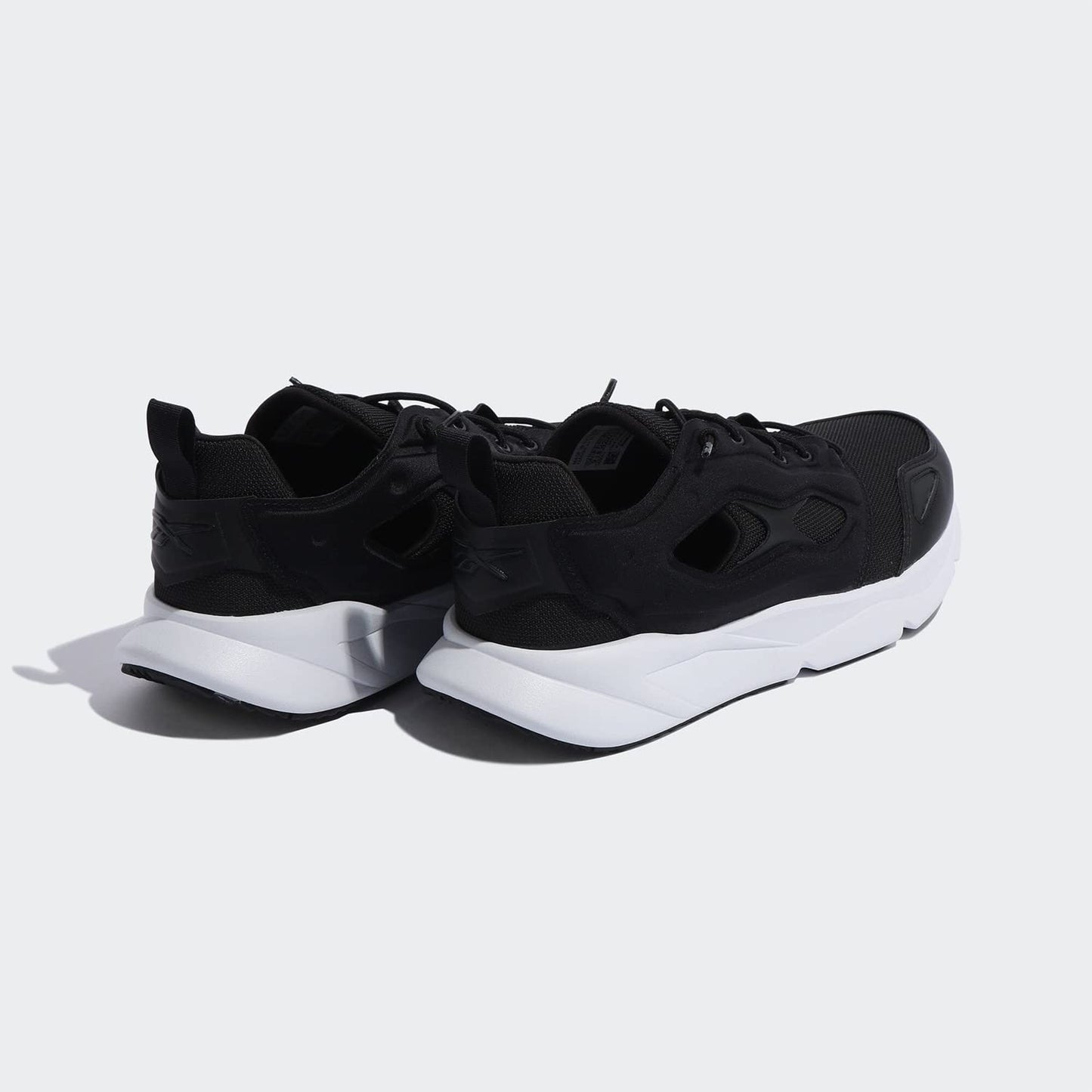 Cblack/Ftwwht/Drksil-