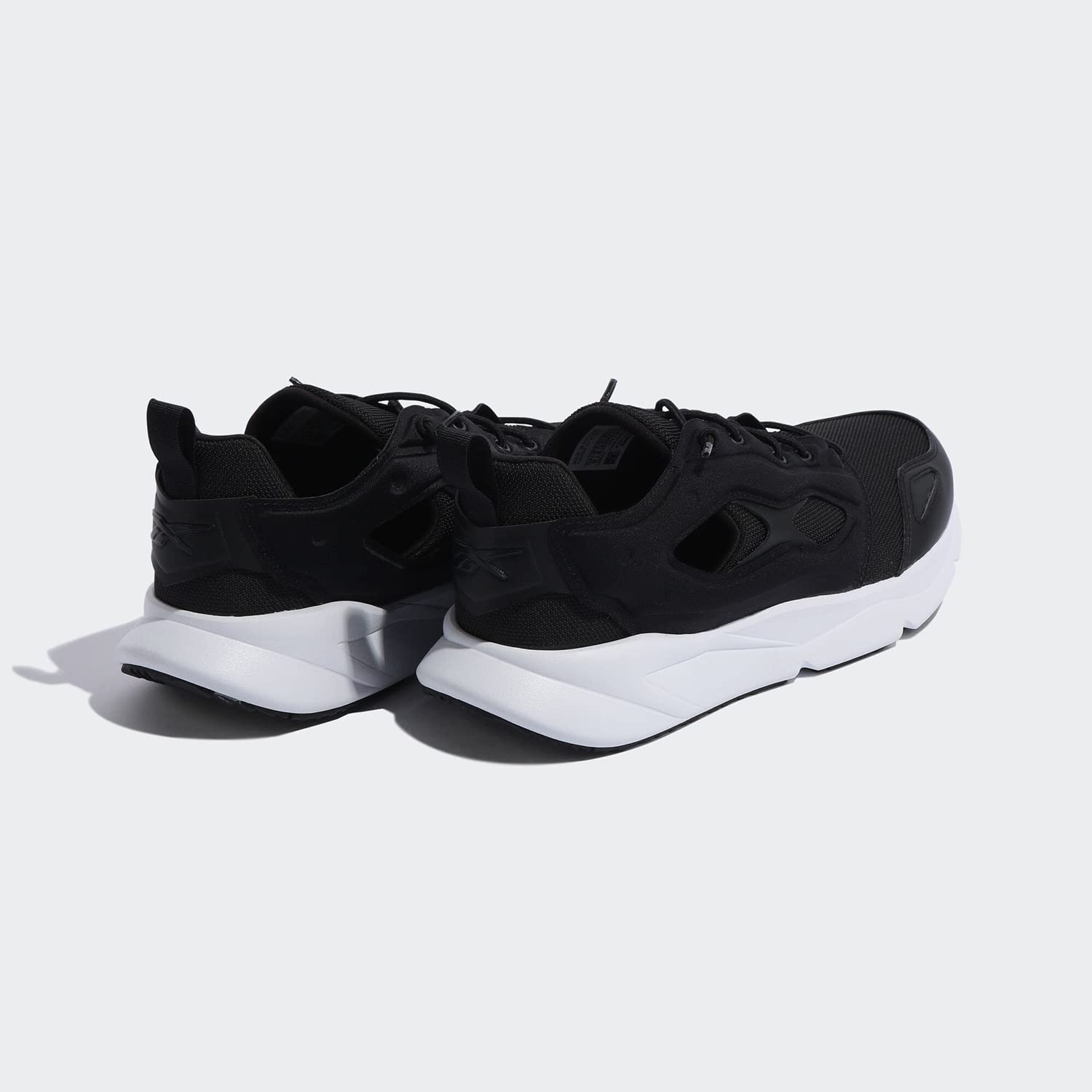 Cblack/Ftwwht/Drksil-