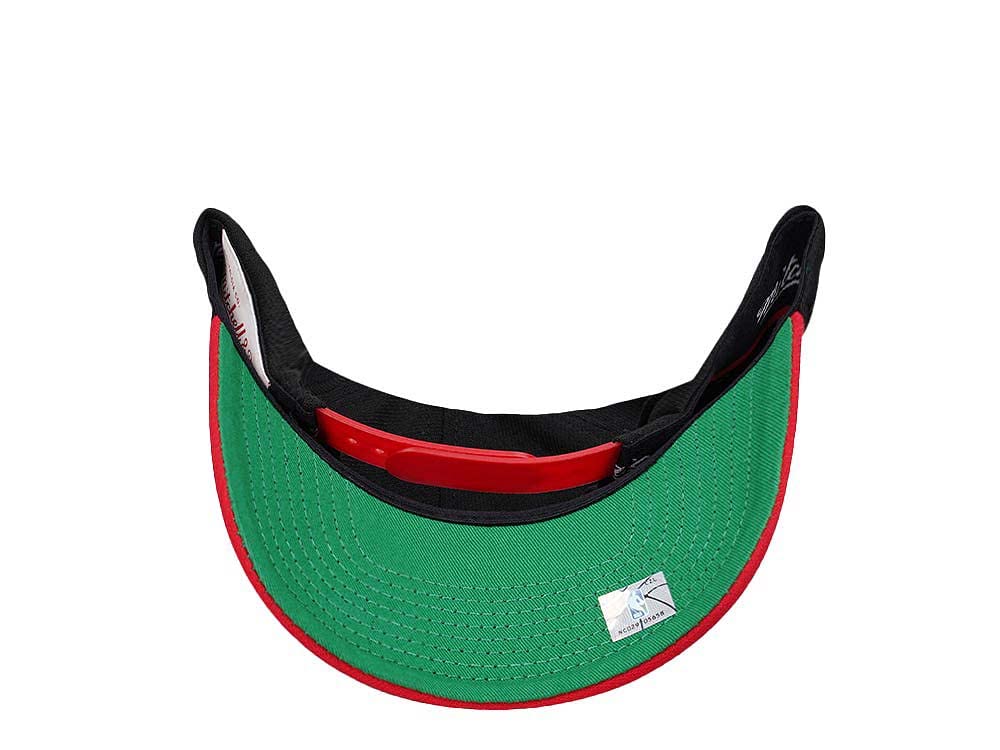 Men's Mitchell & Ness NBA Shredder Stretch Snapback Hwc Heat - Red