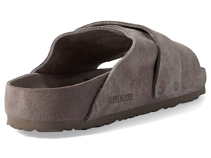 Taupe-