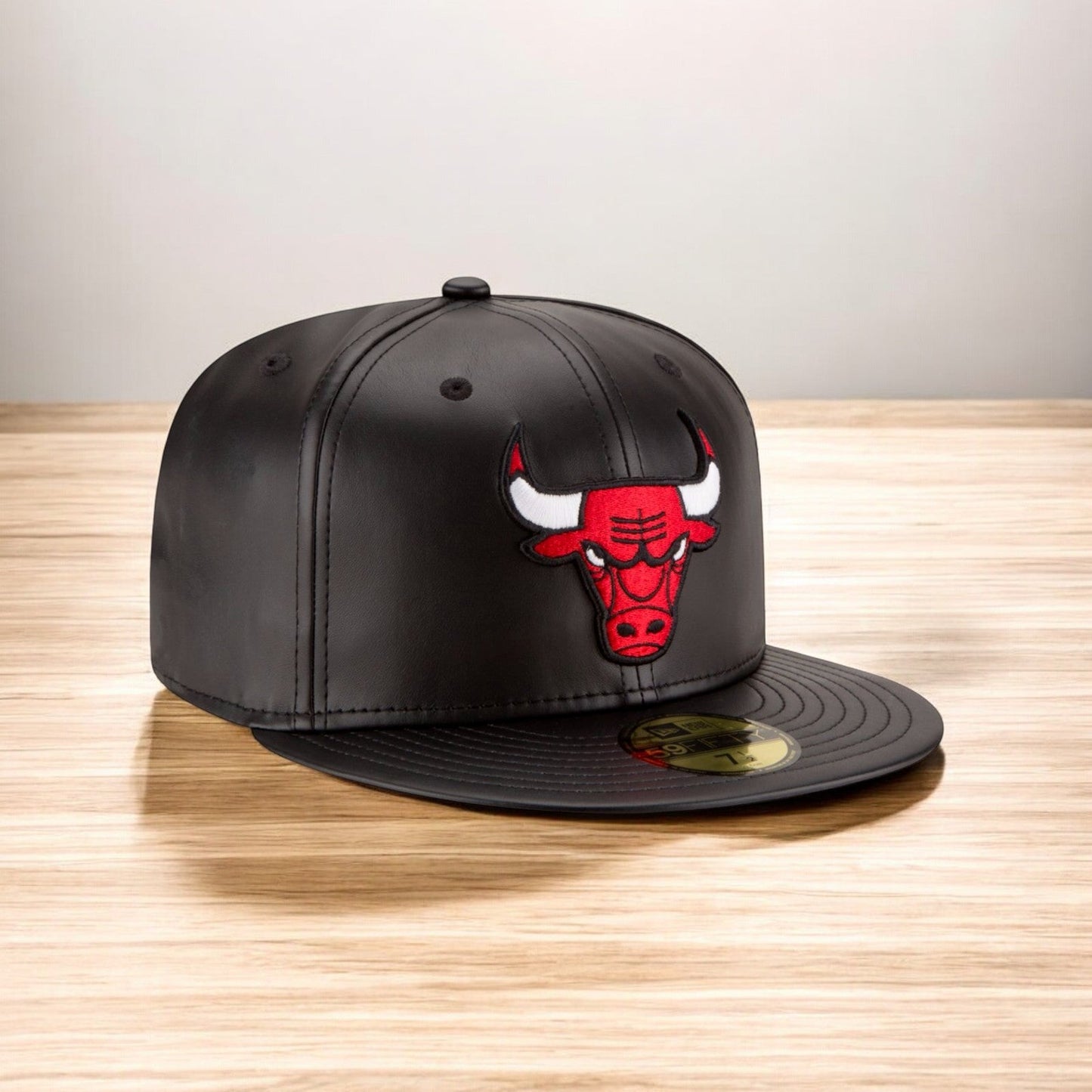 Men's New Era NBA 59Fifty Faux Leather Fitted Cap Chicago Bulls