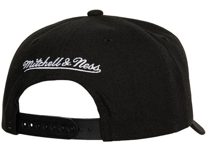 Mitchell & Ness Men's NHL Team Ground 2 Pro Snapback Blackhawks Snapback Caps