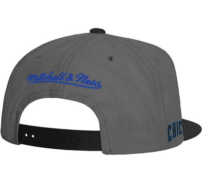 Mitchell & Ness Men's MLB Storm Front Snapback Cubs Snapback Caps