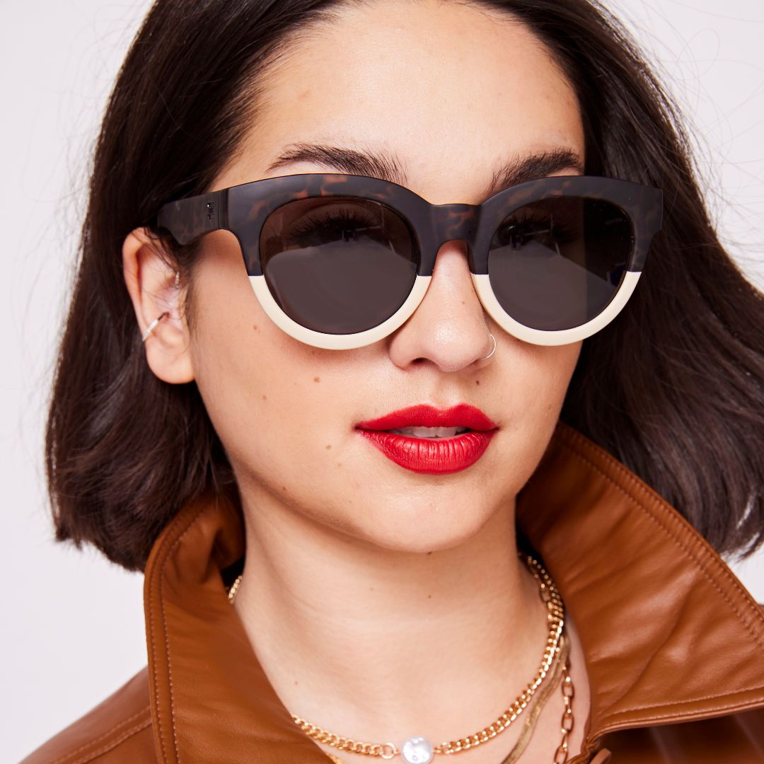 Matte Blonde Tortoise Oatmilk-