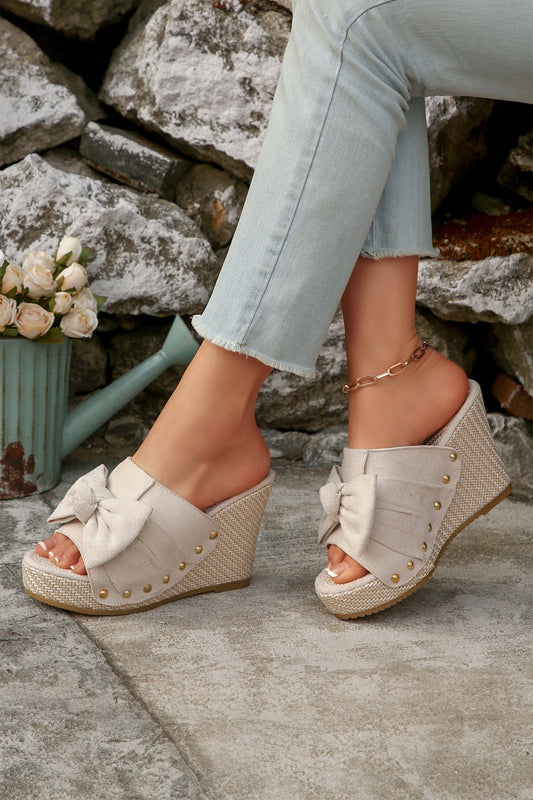 Threaded Pear Nyomi Studded Wedge Platform Slippers