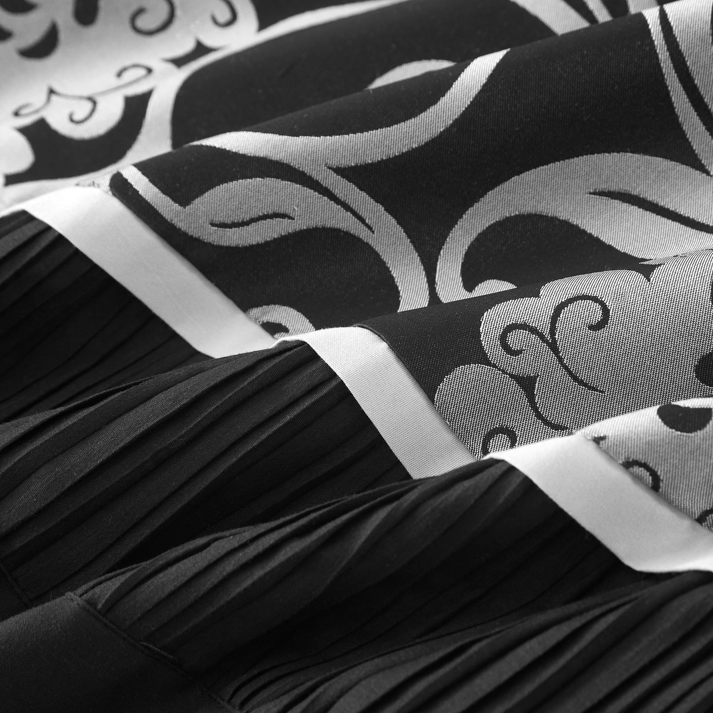 Black Silver-