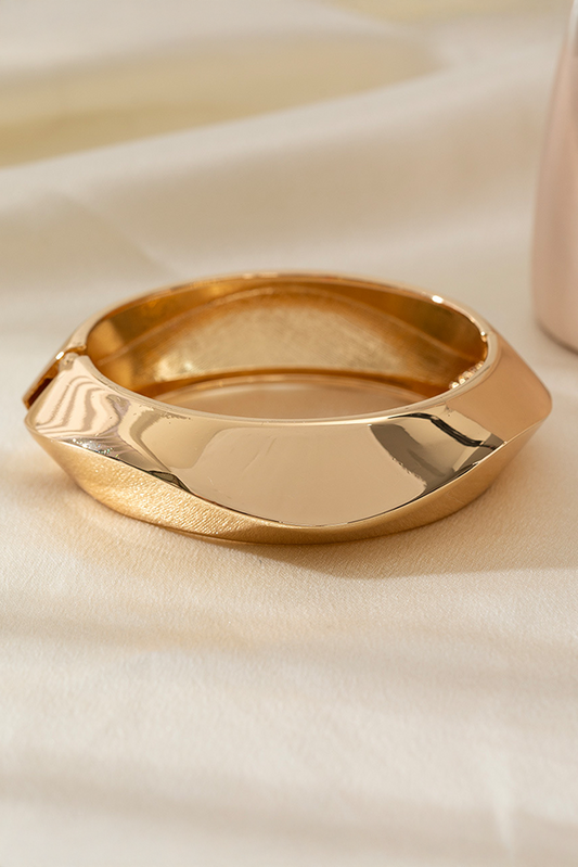 Threaded Pear Gold Asymmetric Plated Alloy Bangle Bracelet