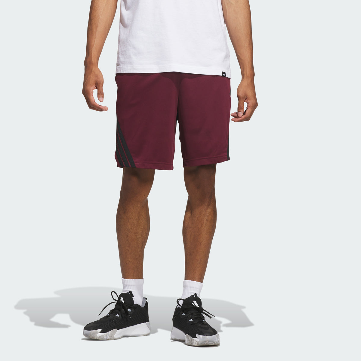 Maroon / Black-