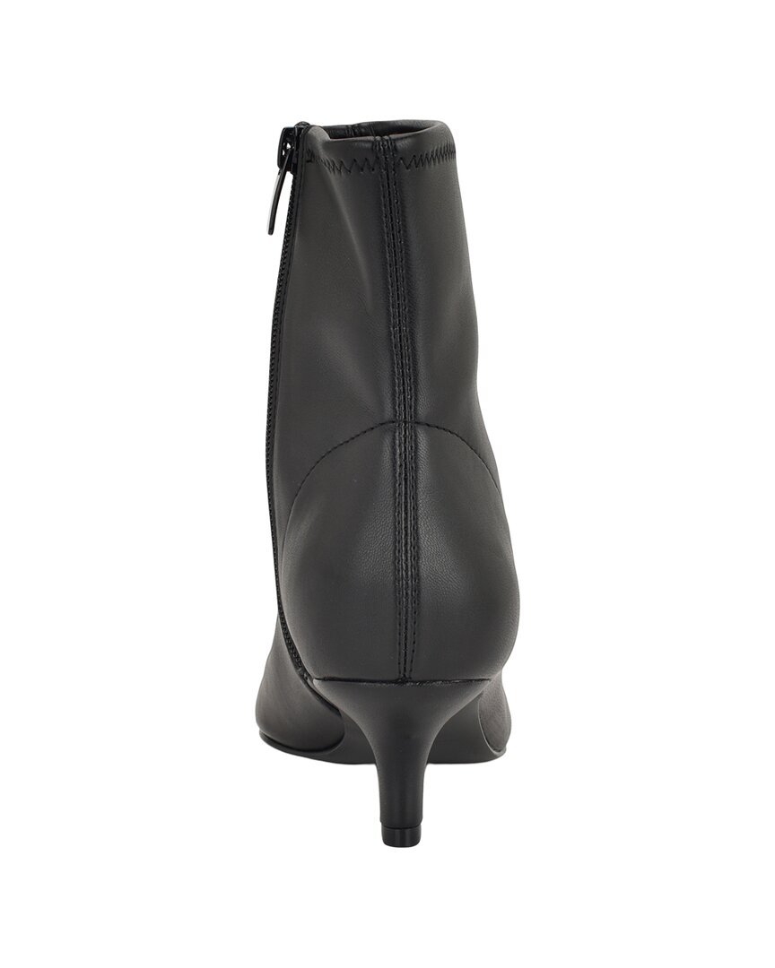 BLACK 001-