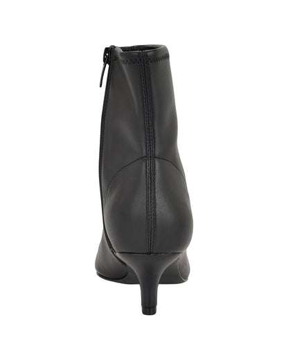 BLACK 001-