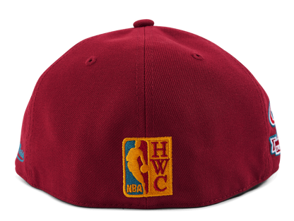 Mitchell & Ness Men's NBA Northern Lights Fitted Hwc Celtics Fitted Caps